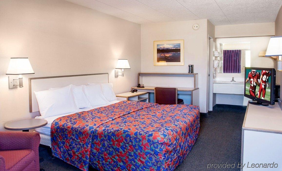 Red Roof Inn Michigan City Exterior photo