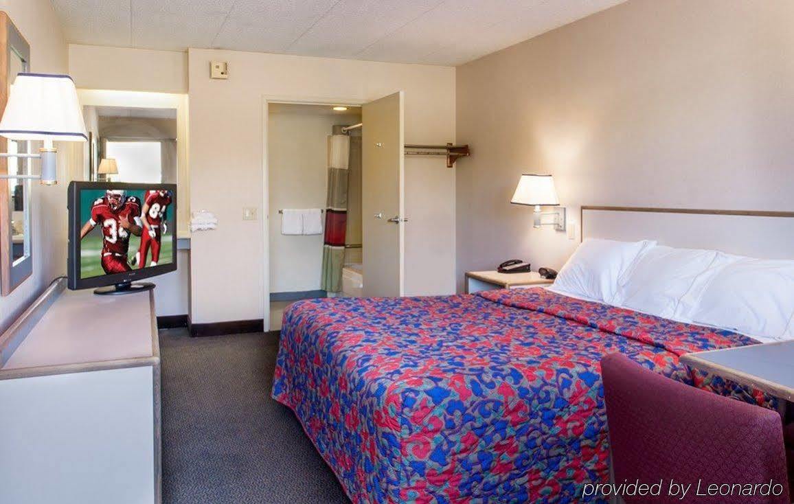 Red Roof Inn Michigan City Exterior photo